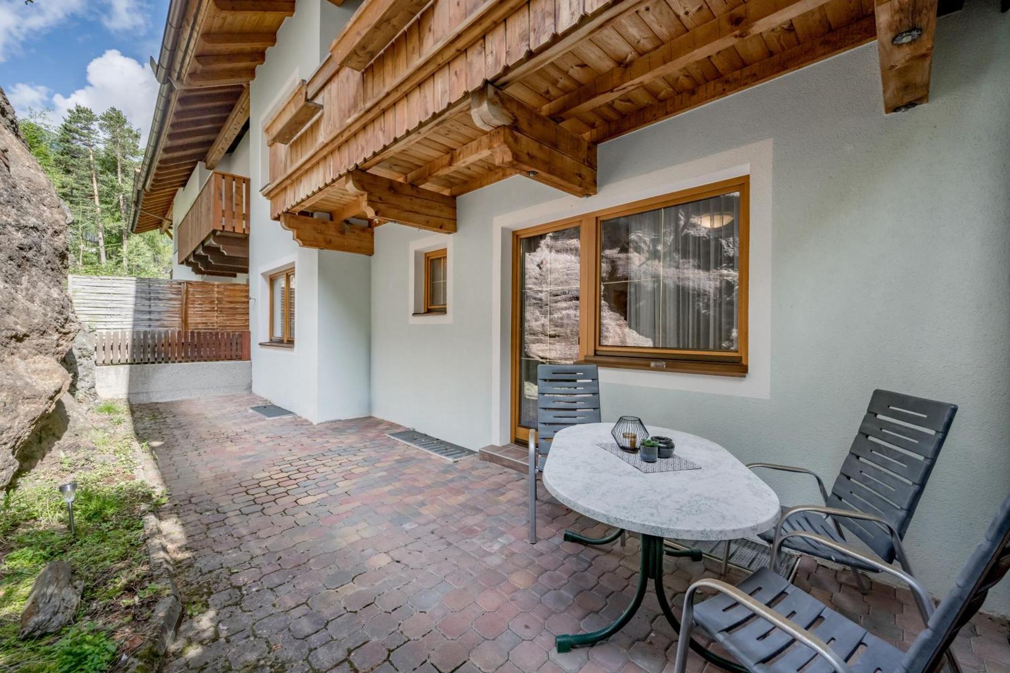 Appartmenthaus Dekupi'S Sölden Eksteriør billede